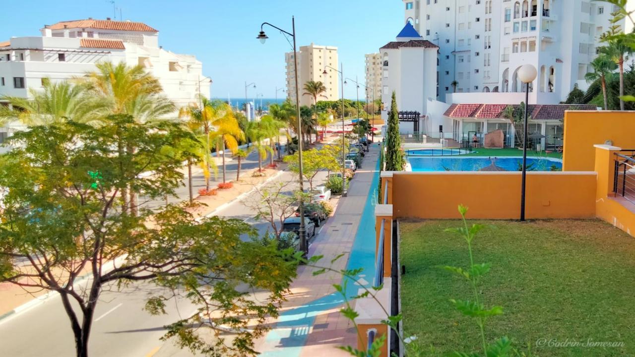 Cozy Apartment Overlooking Estepona'S Marina! Esterno foto