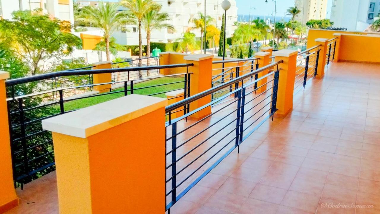 Cozy Apartment Overlooking Estepona'S Marina! Esterno foto