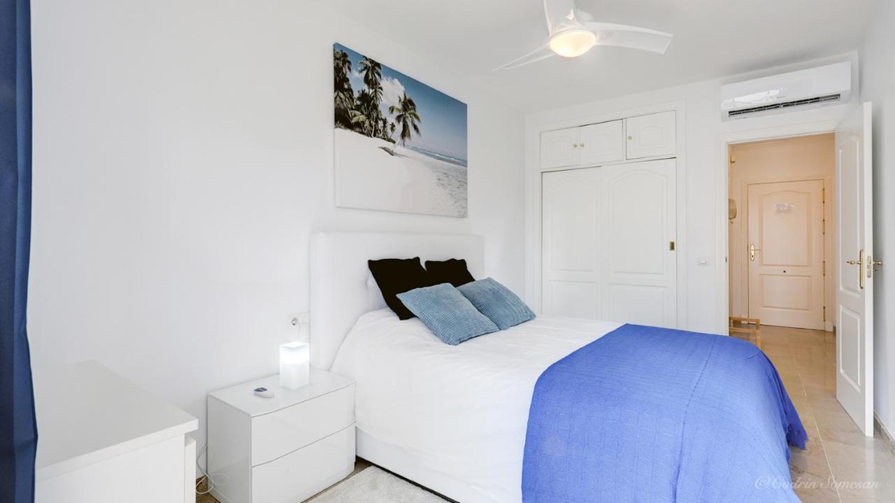 Cozy Apartment Overlooking Estepona'S Marina! Esterno foto