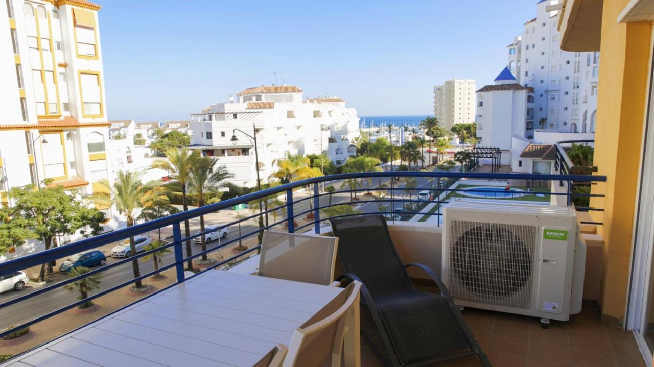 Cozy Apartment Overlooking Estepona'S Marina! Esterno foto