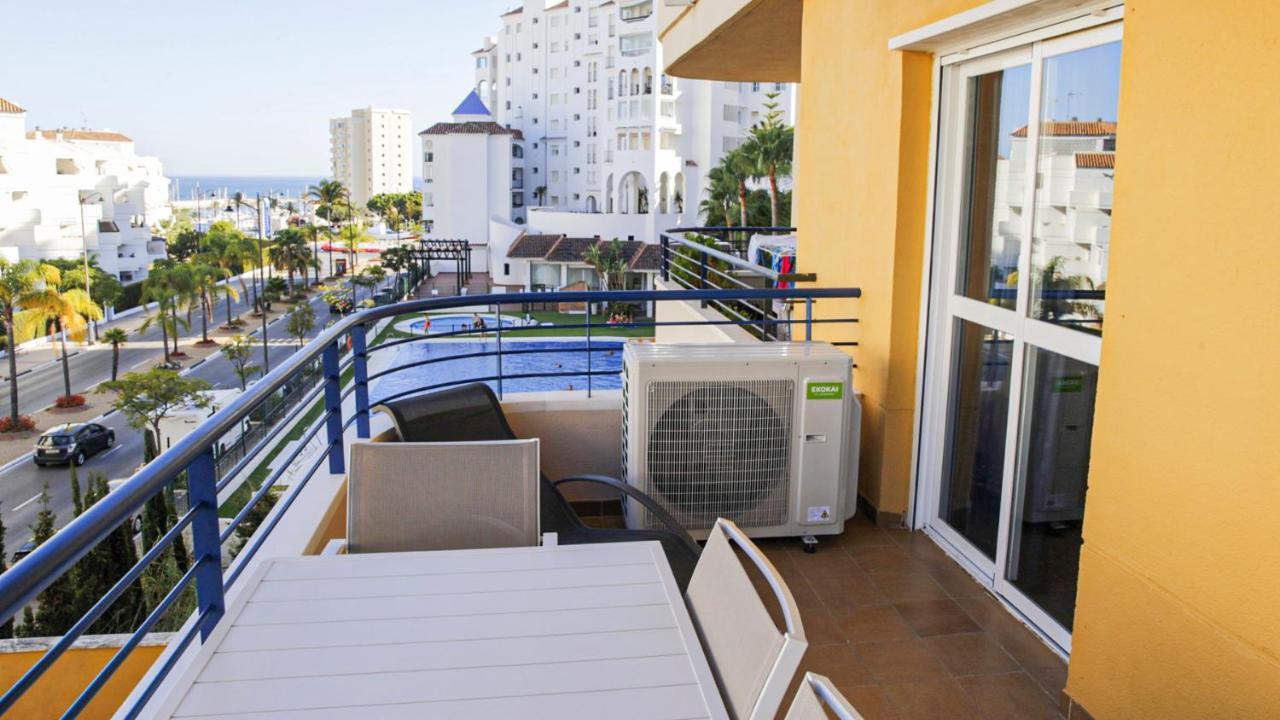 Cozy Apartment Overlooking Estepona'S Marina! Esterno foto