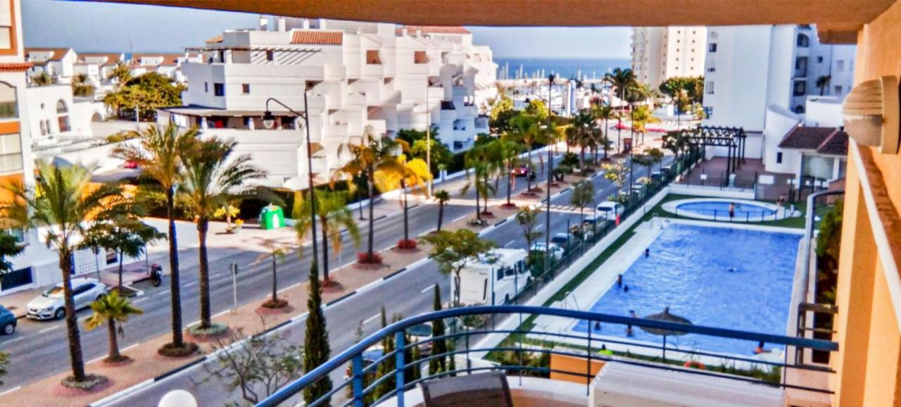 Cozy Apartment Overlooking Estepona'S Marina! Esterno foto